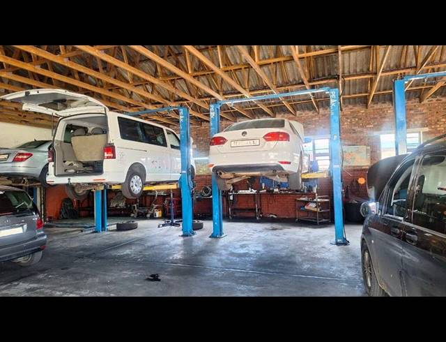 BUSINESS FOR SALE IN HARTENBOS CENTRAL